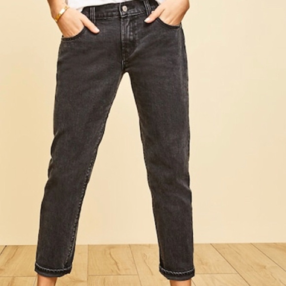 Old Navy Mid-Rise Black Straight Jean